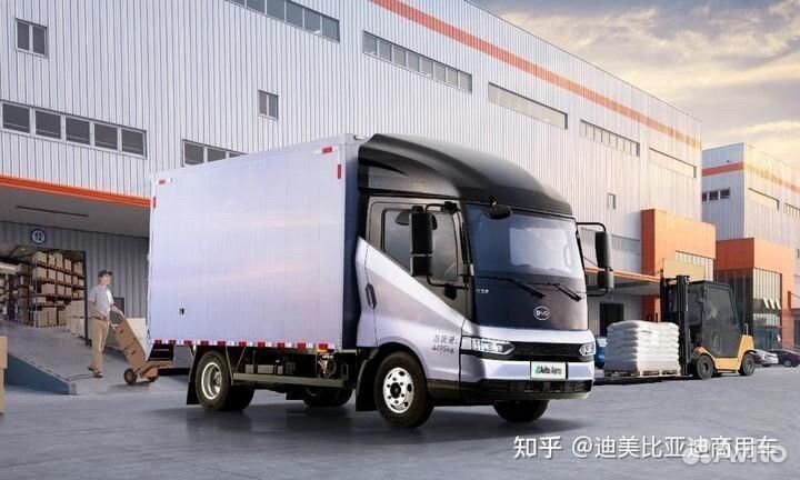 BYD E6 155 л.с. CVT, 2024, 13 км