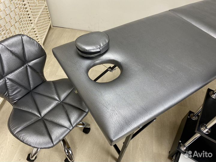 Массажный стол
