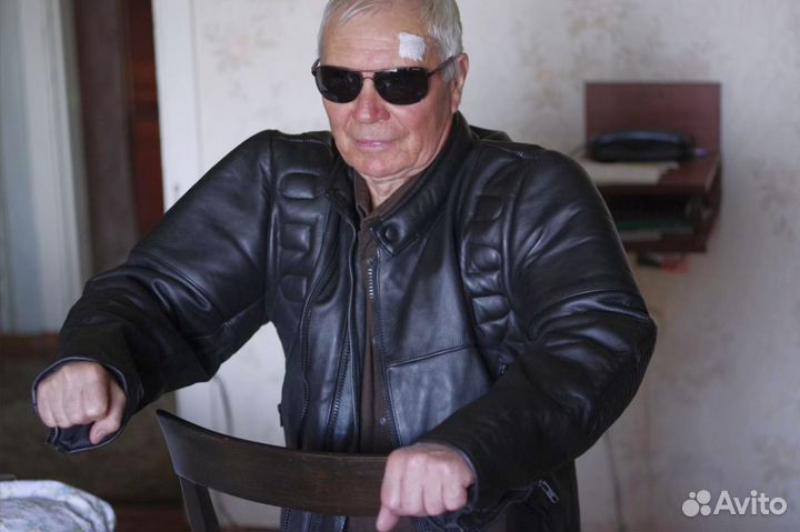 Мотокуртка новая утеплен.бычья кожа(Испания) 48-50