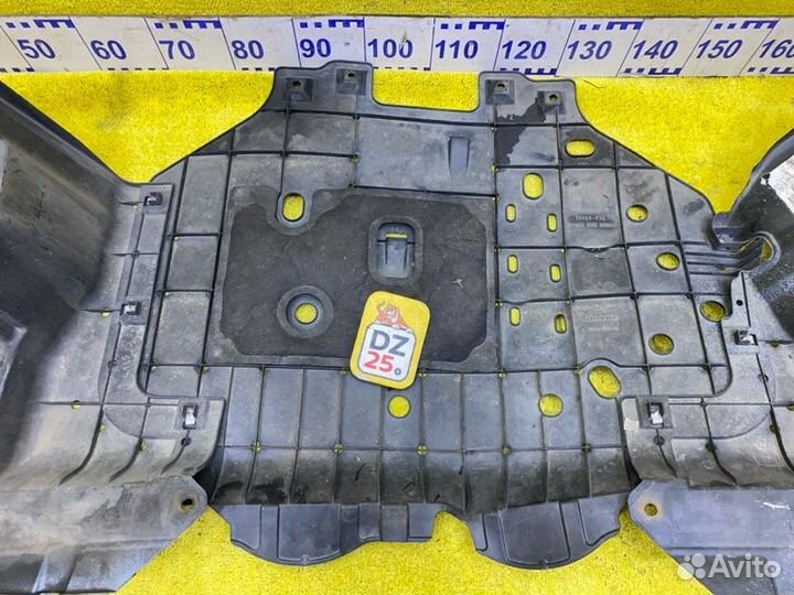 Защита двигателя передняя Honda Vezel