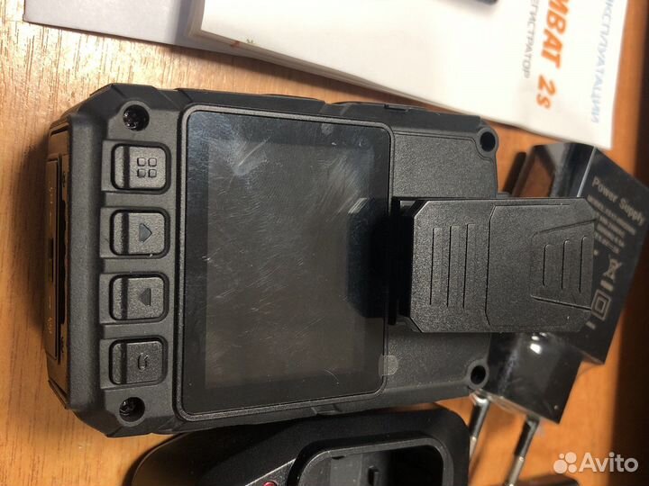 Персональный видеорегистратор carcam комбат 2s