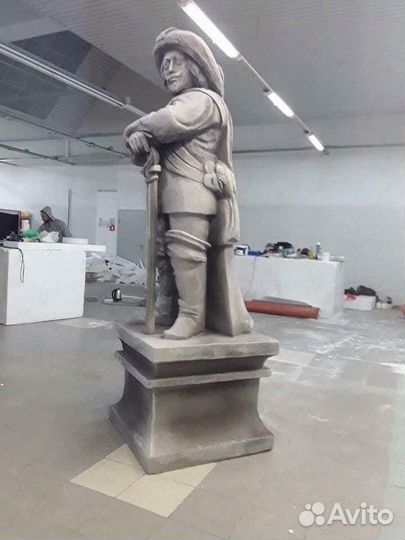 Декоратор художник скульптор