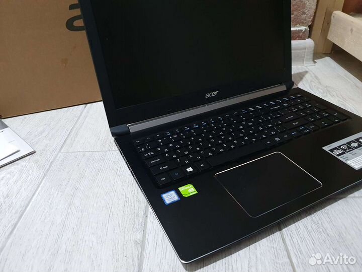 Игровой новый ноутбук,nvidia 940mx. Core i3