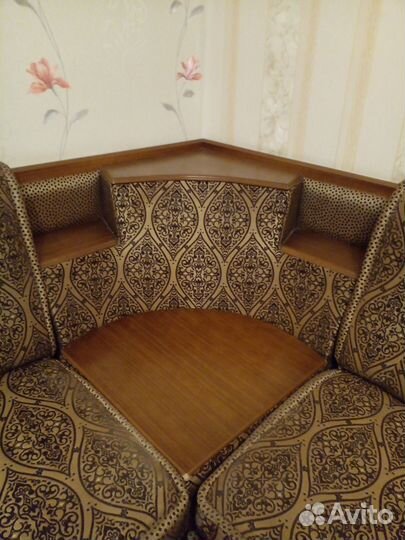 Угловой диван