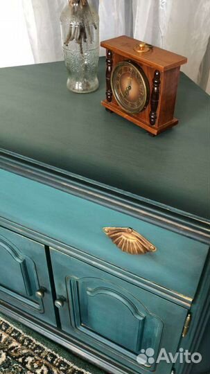 Тумба угловая