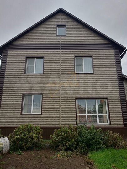 Дом 220 м² на участке 10 сот.