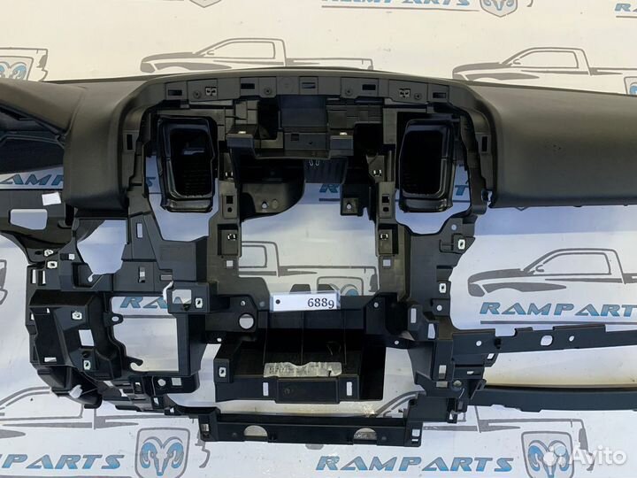 Панель передняя салона (торпедо)