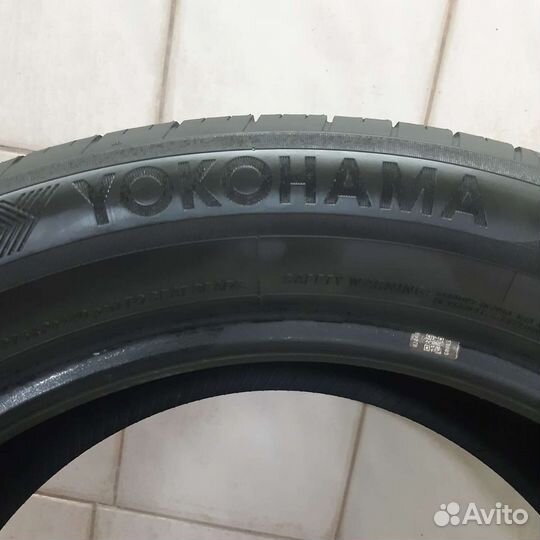 Yokohama Advan Sport V105C 245/50 R18