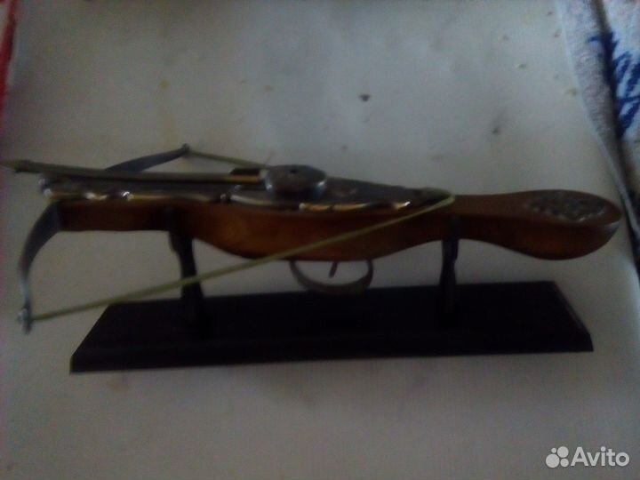 Продам макет арбалет-зажигалка