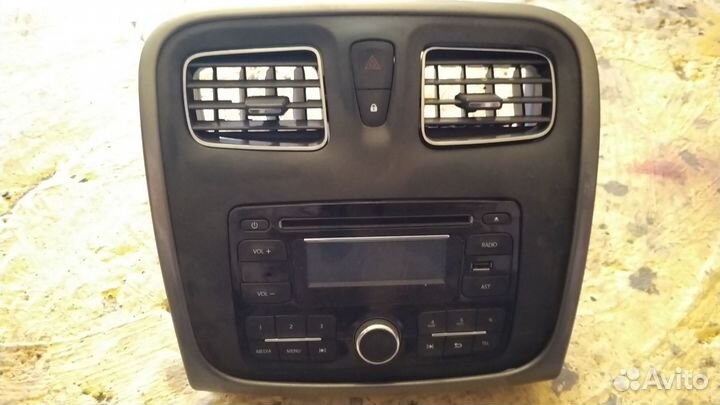 Renault logan 2 магнитола