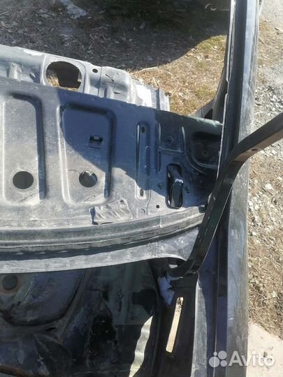 Задняя форточка LADA Granta