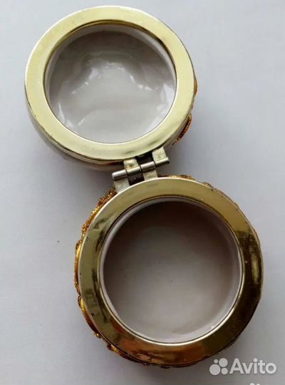 Шкатулка для украшений