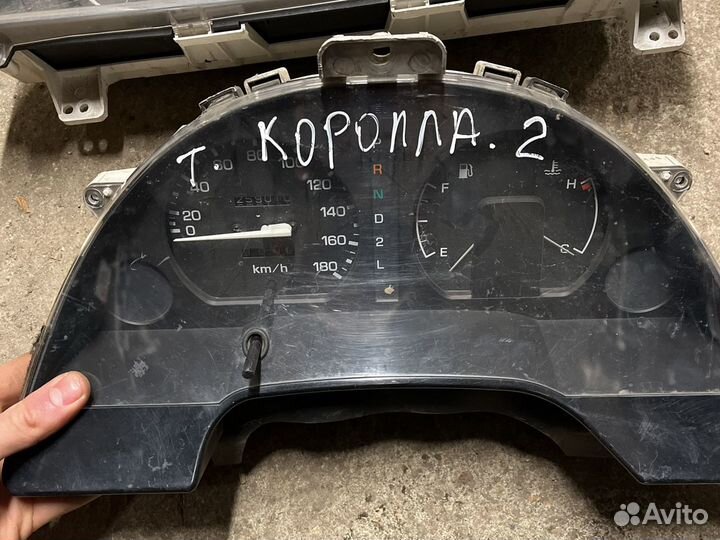 Щиток приборов Тойота Королла МКПП АКПП