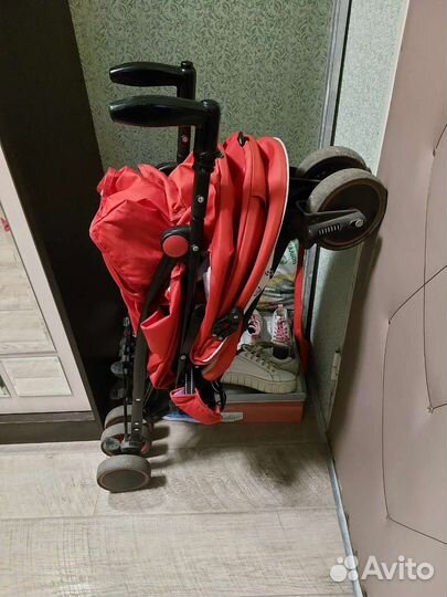 Коляска трость