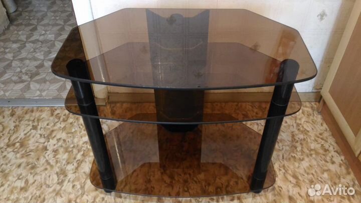 Стеклянная тумба