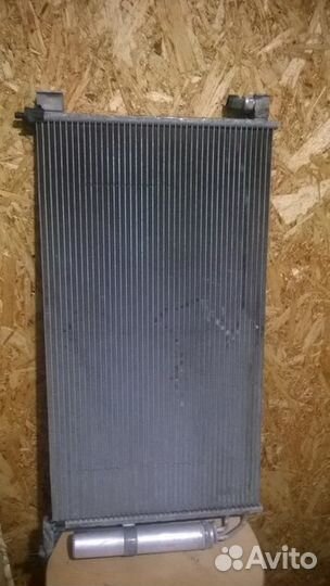 Nissan Tiida, juk 2012 год радиатор кондиционера