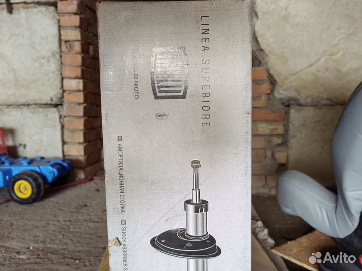 Стойки на hyundai elantra