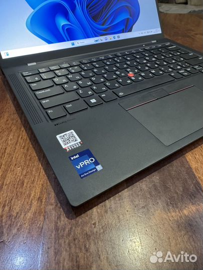 Ноутбук Lenovo ThinkPad X1 Carbon Gen 11