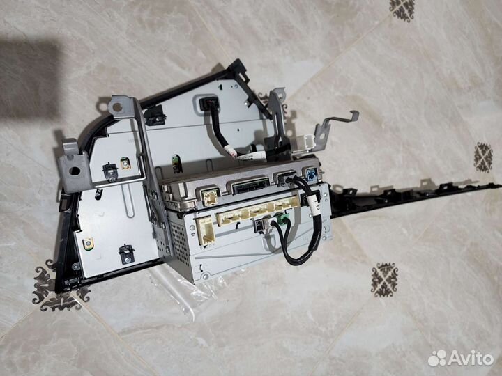 Штатная магнитола Toyota Camry 70 (оригинал)