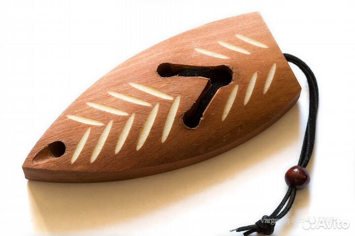 Темный листок - Резной футляр для алтайского