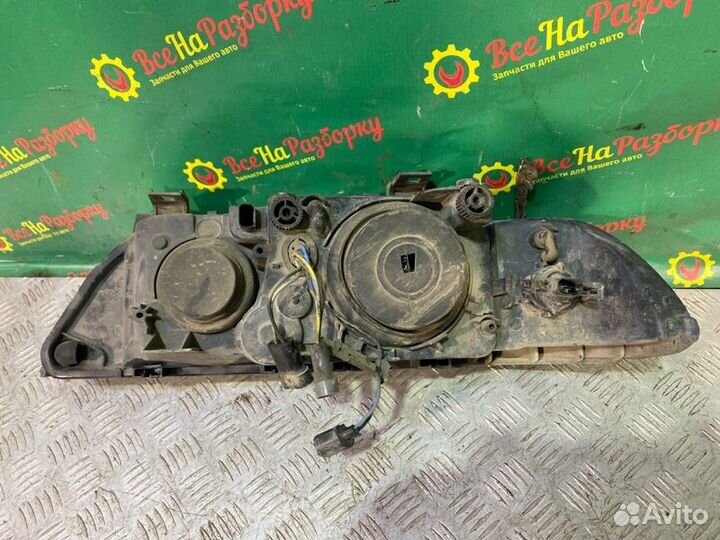 Фара правая Bmw E39 2.5