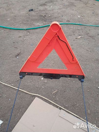 Аварийный знак от Фольксваген Пассат В5+