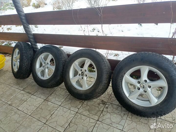 Cordiant Snow Cross 225/70 R16 и 225/70 R16