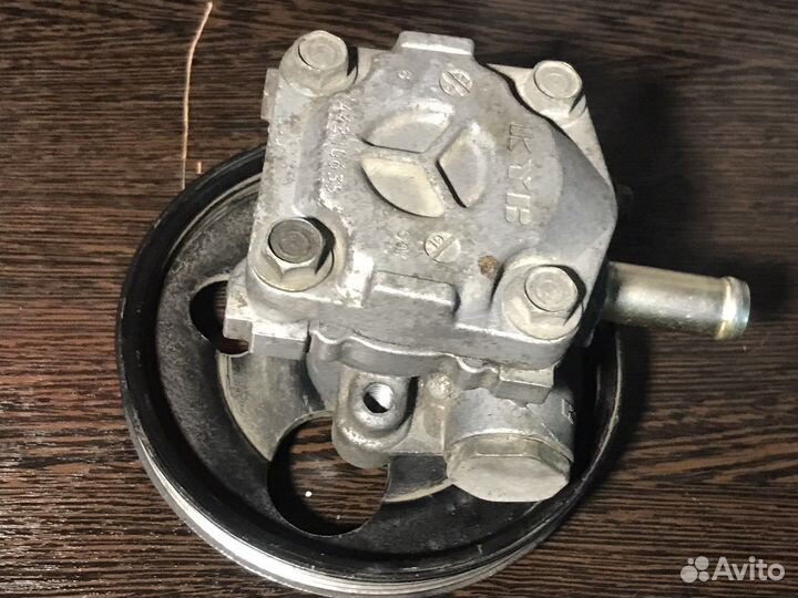 Насос гидроусилитель Suzuki