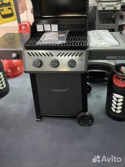 Гриль Napoleon Freestyle 365