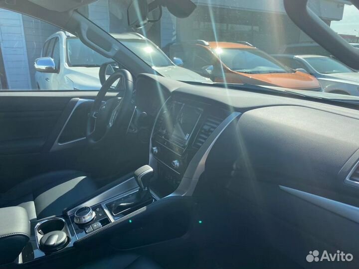 Mitsubishi Pajero Sport 2.4 AT, 2022