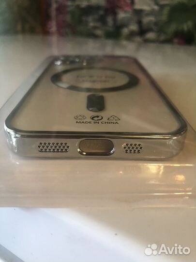 Магнитный чехол MagSafe для iPhone 12 Pro