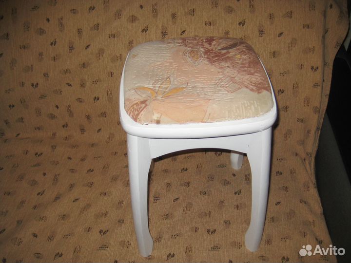 Табурет деревянный для кухни