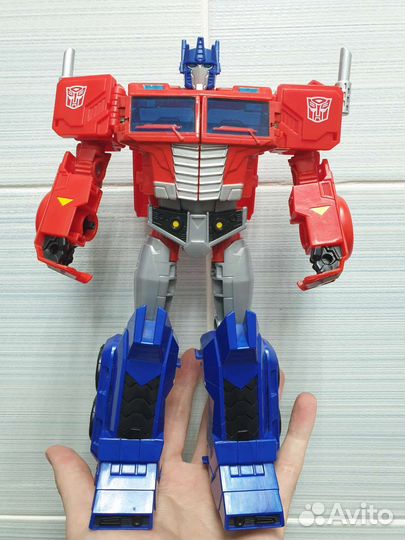 Робот трансформер transformers hasbro