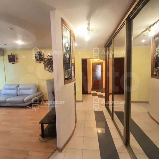 4-к. квартира, 89,9 м², 4/9 эт.