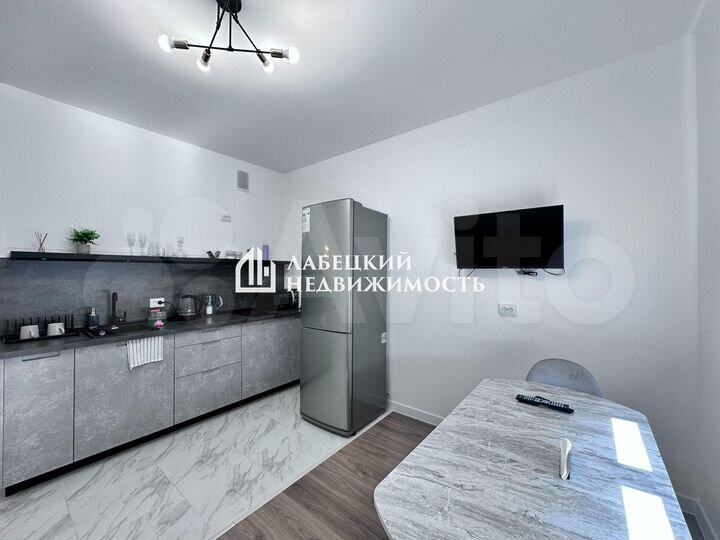 1-к. квартира, 36 м², 8/12 эт.