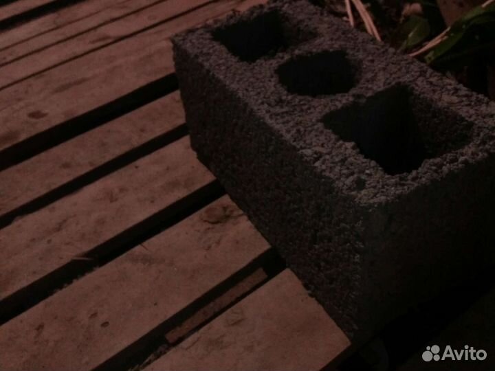 Шлакоблоки продаю