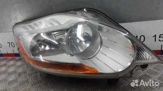 Фара правая ford kuga 1 (AEA20MU01)