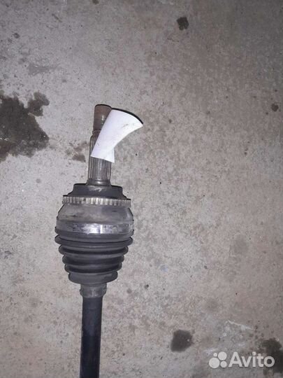 Привод левый Toyota avensis 250 1.8