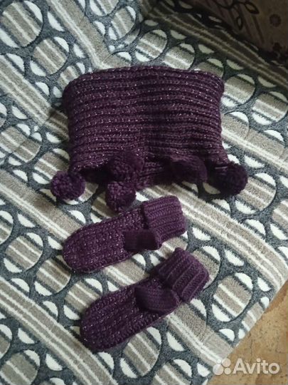 Варежки и шарф