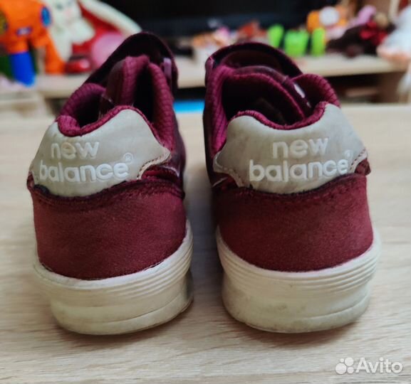 Кроссовки New Balance 28