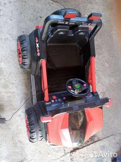 Детский электромобиль джип