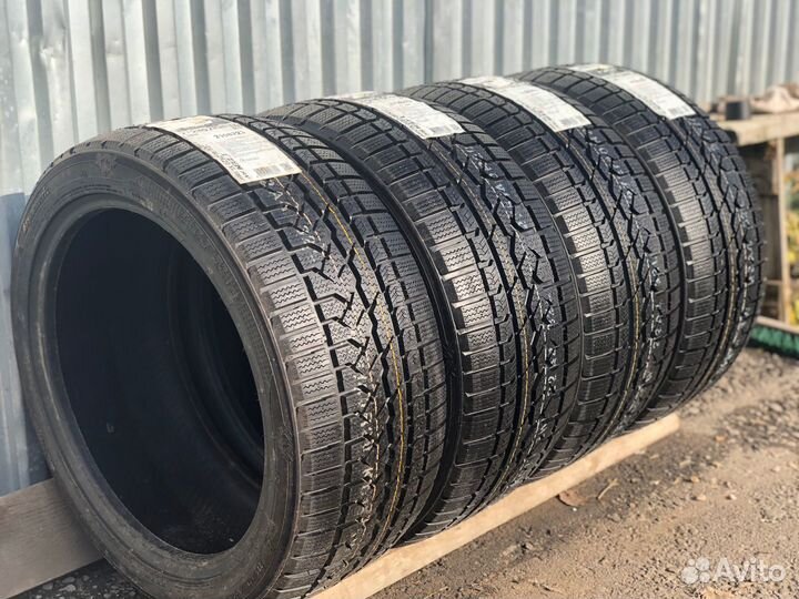 Marshal I'Zen RV KC15 275/40 R20 110W