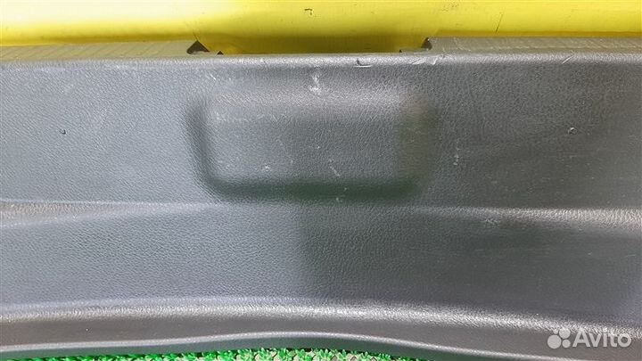 Накладка замка багажника Toyota Camry ASV70 2018