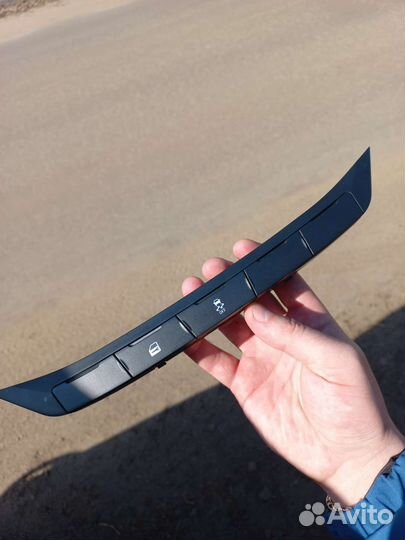 Блок кнопка центральной консоли