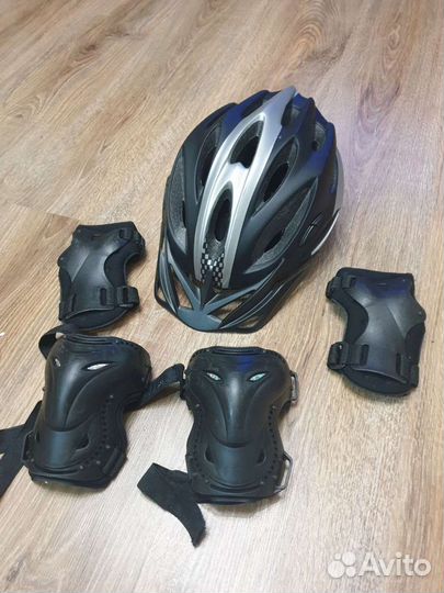 Роликовые коньки б/у