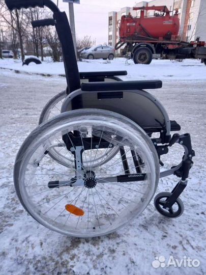Коляска инвалидная