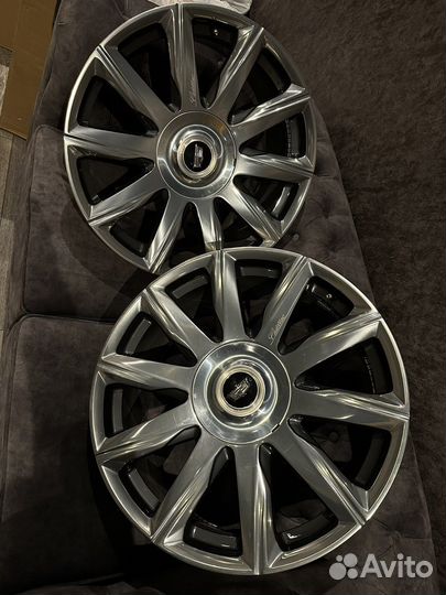 Диски на Cadillac escalade R22