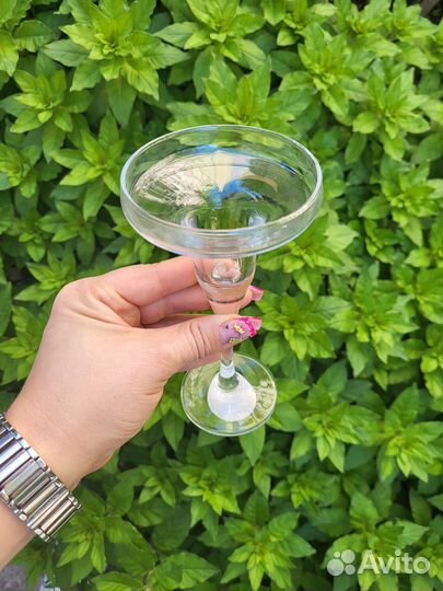 Стеклянные подсвечники