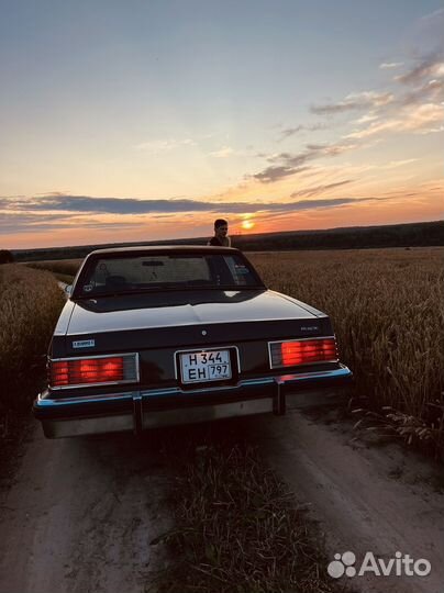 Ретро автомобиль для съемок