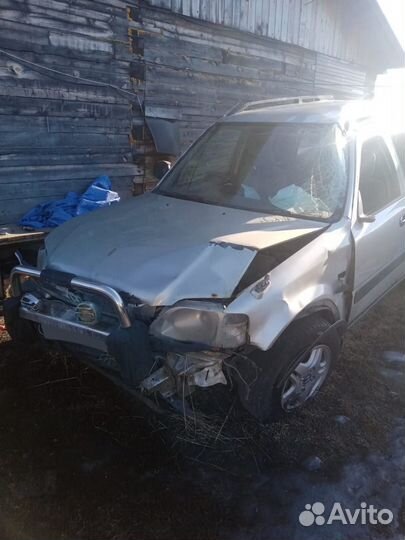 Honda CR-V 2.0 AT, 1997, битый, 100 000 км